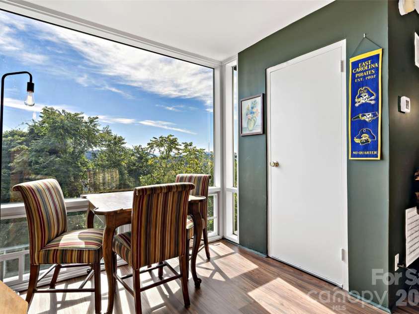 647 Town Mountain Road, Asheville, NC 28804.  MLS# CAR4424140, YatesRealty ID 30305. 