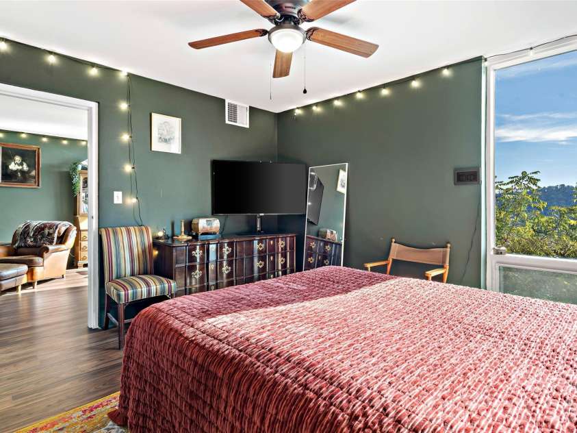 647 Town Mountain Road, Asheville, NC 28804.  MLS# CAR4424140, YatesRealty ID 30305. 
