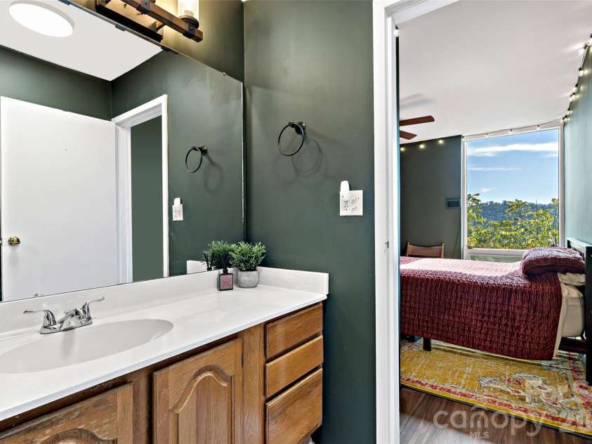 647 Town Mountain Road, Asheville, NC 28804.  MLS# CAR4424140, YatesRealty ID 30305. 