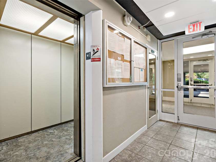 647 Town Mountain Road, Asheville, NC 28804.  MLS# CAR4424140, YatesRealty ID 30305. 