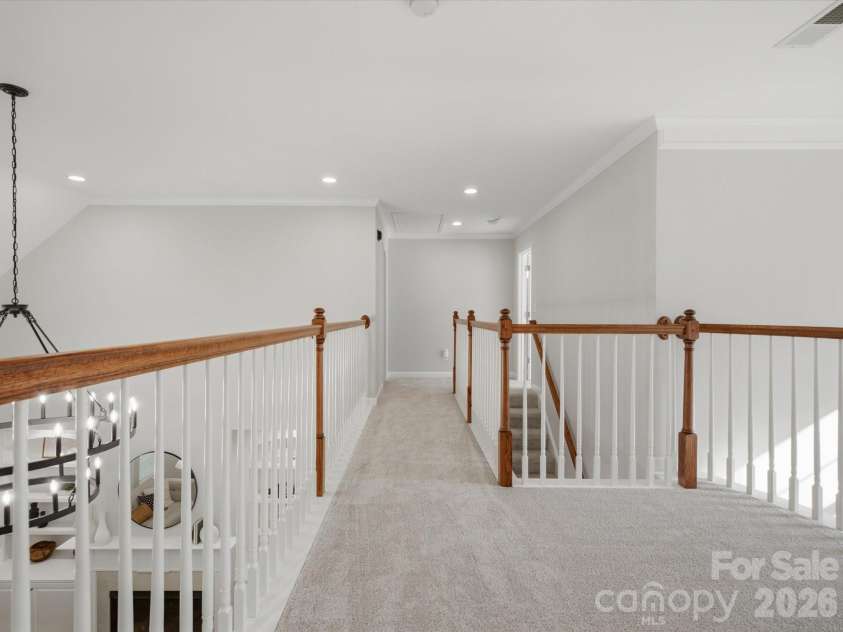 3422 Delamere Drive, Matthews, NC 28104.  MLS# CAR4390061, YatesRealty ID 30306. 