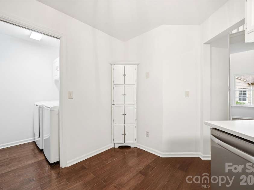 6150 Gray Gate Lane, Charlotte, NC 28210.  MLS# CAR4392595, YatesRealty ID 30307. 