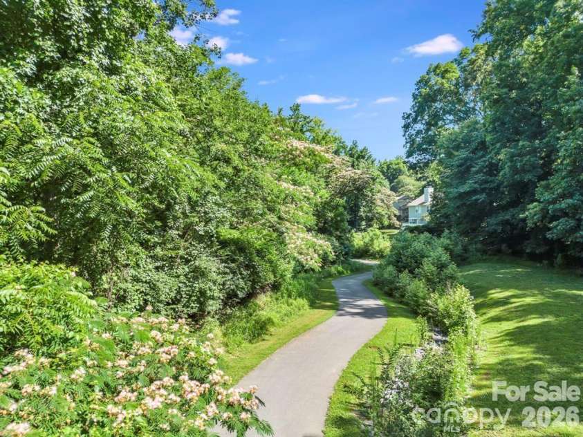 6150 Gray Gate Lane, Charlotte, NC 28210.  MLS# CAR4392595, YatesRealty ID 30307. 