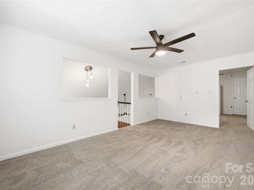 6150 Gray Gate Lane, Charlotte, NC 28210.  MLS# CAR4392595, YatesRealty ID 30307. Loft Interior View