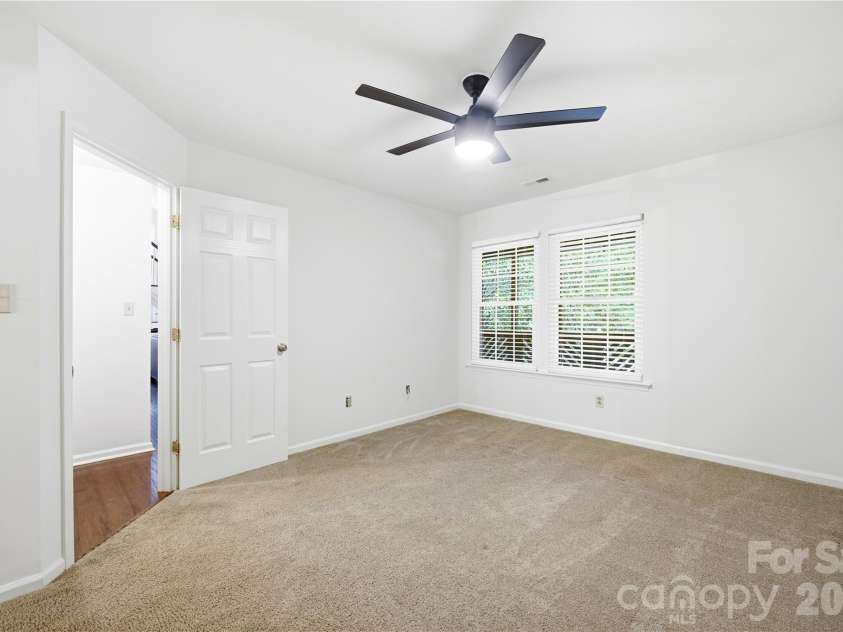 6150 Gray Gate Lane, Charlotte, NC 28210.  MLS# CAR4392595, YatesRealty ID 30307. Primary BR Interior View