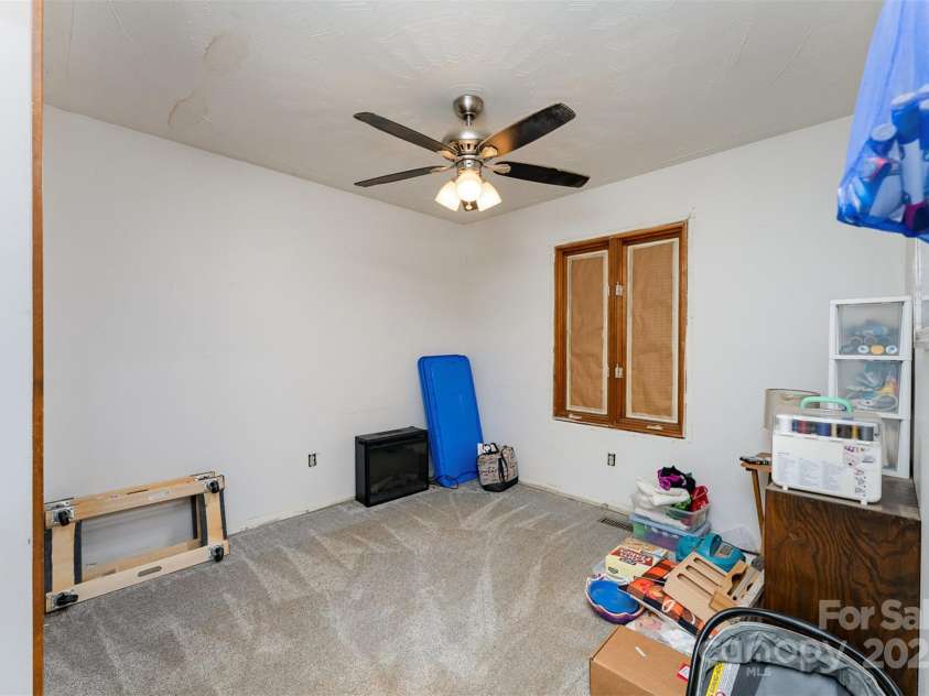 280 Dallas Spencer Mtn Road, Gastonia, NC 28056.  MLS# CAR4281505, YatesRealty ID 30308. 