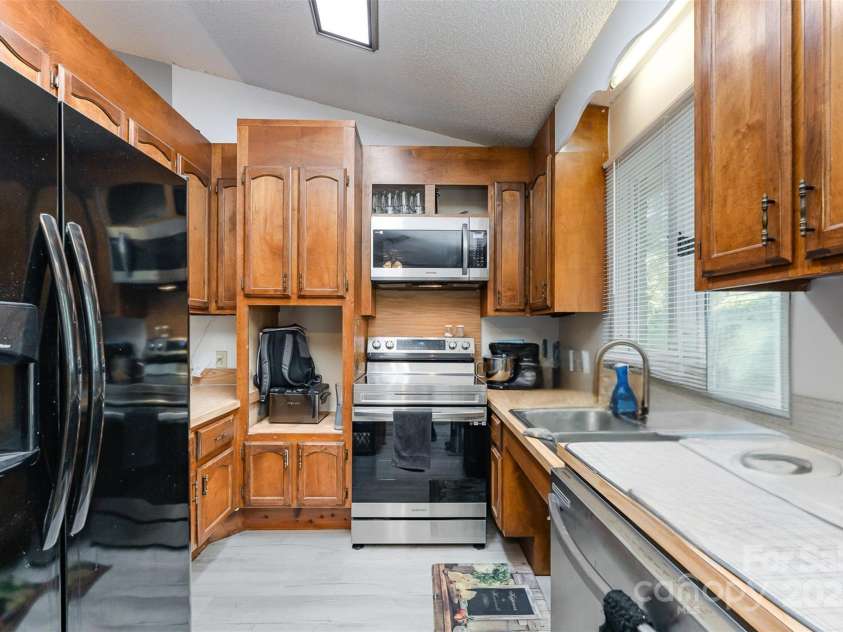 280 Dallas Spencer Mtn Road, Gastonia, NC 28056.  MLS# CAR4281505, YatesRealty ID 30308. 