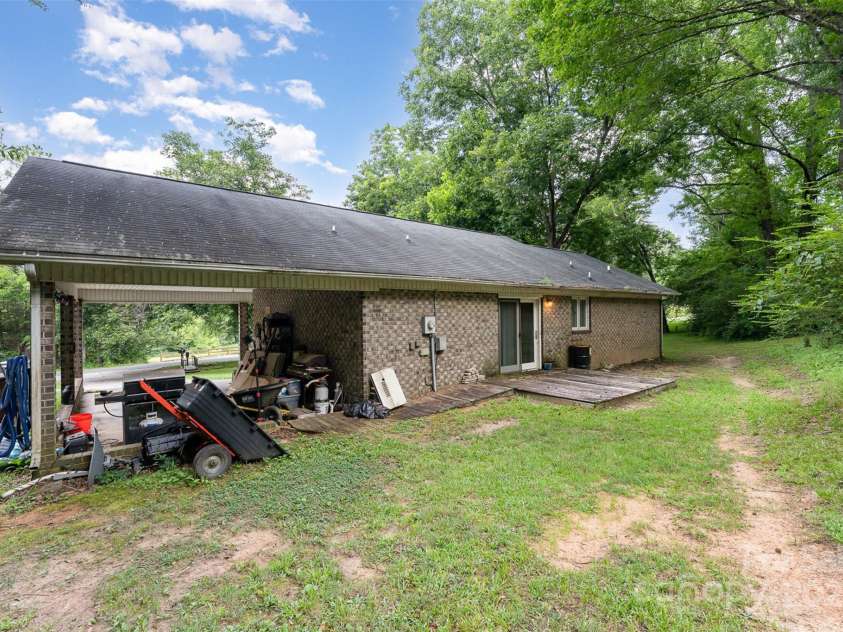 280 Dallas Spencer Mtn Road, Gastonia, NC 28056.  MLS# CAR4281505, YatesRealty ID 30308. 