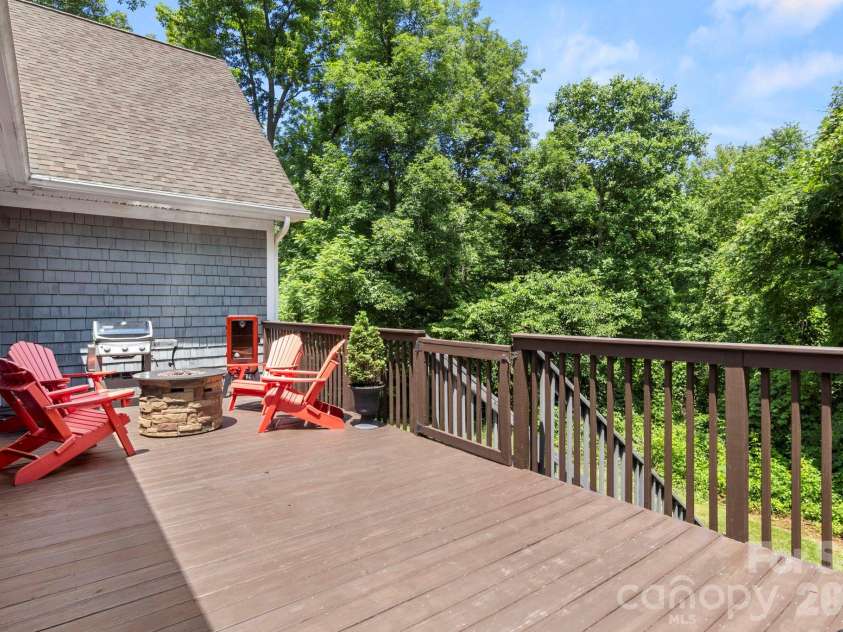 587 Amesbury Drive, Mt Ulla, NC 28125.  MLS# CAR4388103, YatesRealty ID 30308. 
