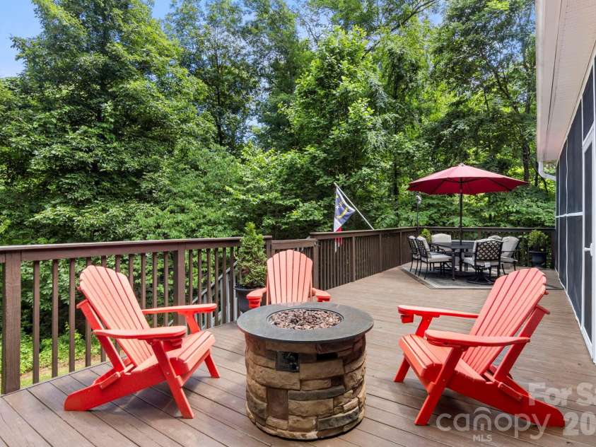 587 Amesbury Drive, Mt Ulla, NC 28125.  MLS# CAR4388103, YatesRealty ID 30308. 