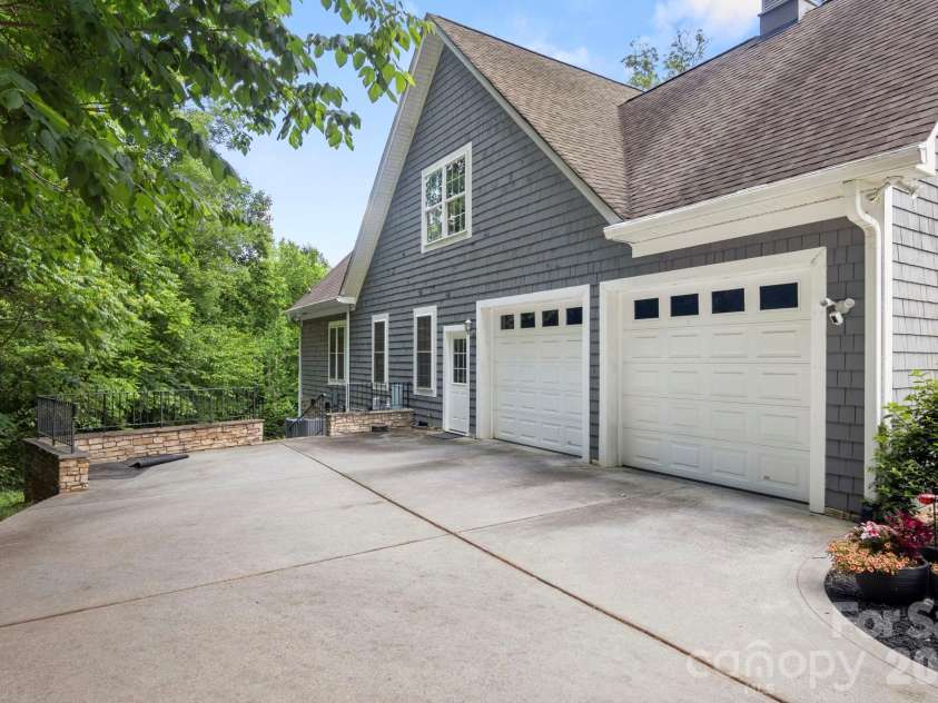 587 Amesbury Drive, Mt Ulla, NC 28125.  MLS# CAR4388103, YatesRealty ID 30308. 