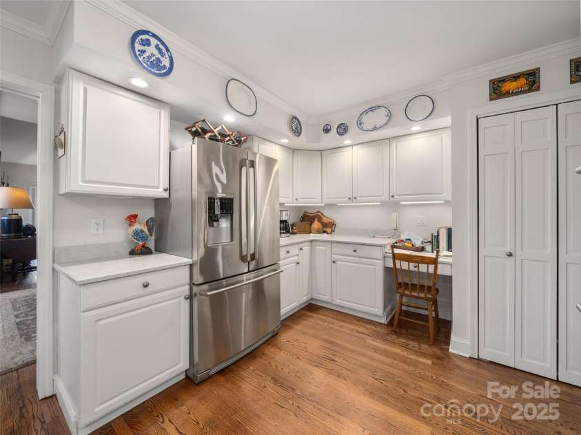 12 Clubside Drive, Asheville, NC 28804.  MLS# CAR4238452, YatesRealty ID 3031. 