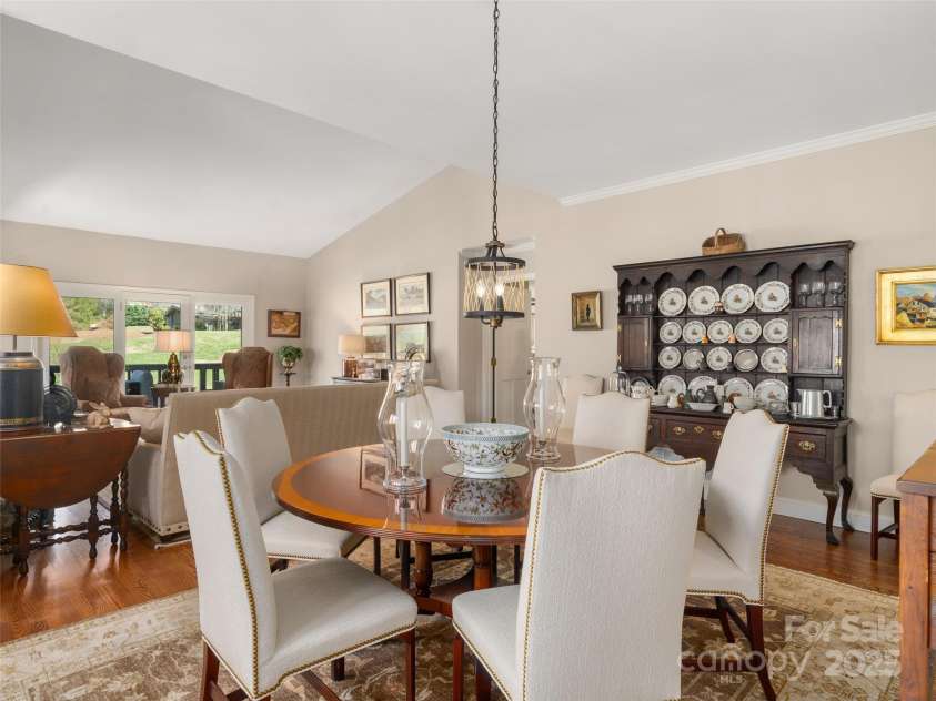 12 Clubside Drive, Asheville, NC 28804.  MLS# CAR4238452, YatesRealty ID 3031. 