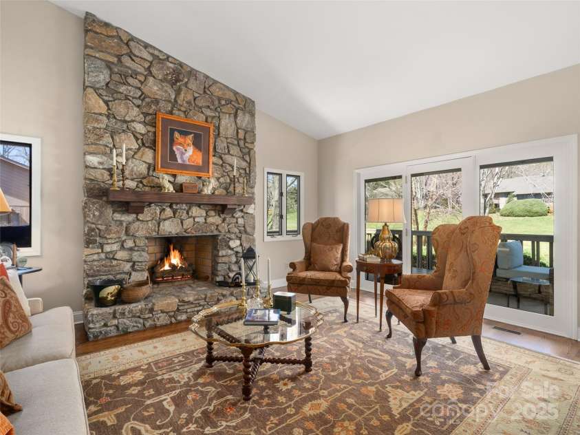 12 Clubside Drive, Asheville, NC 28804.  MLS# CAR4238452, YatesRealty ID 3031. 