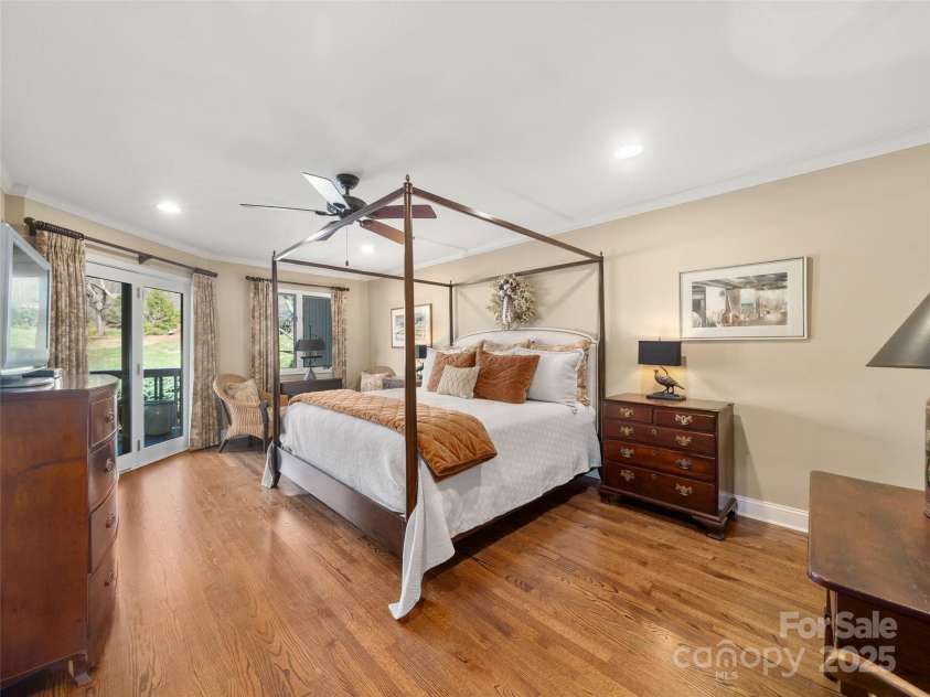 12 Clubside Drive, Asheville, NC 28804.  MLS# CAR4238452, YatesRealty ID 3031. 