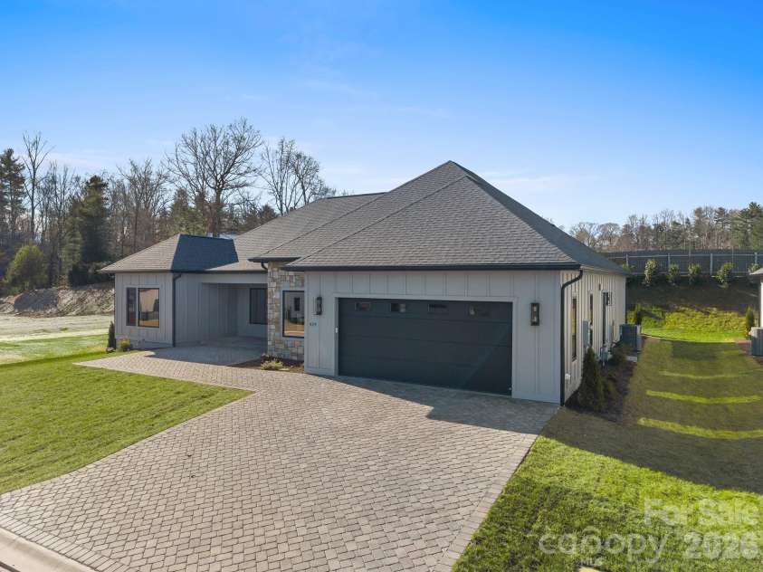 429 Big Hill Drive, Arden, NC 28704.  MLS# CAR4331235, YatesRealty ID 3031. 