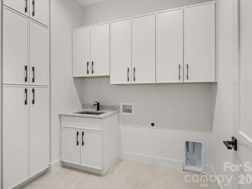 429 Big Hill Drive, Arden, NC 28704.  MLS# CAR4331235, YatesRealty ID 3031. 