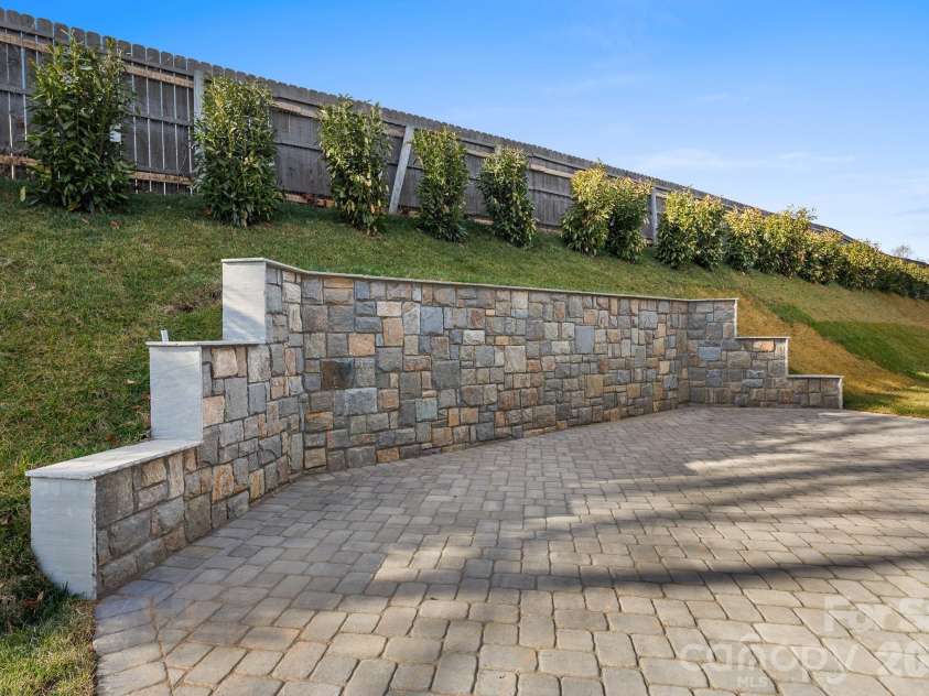 429 Big Hill Drive, Arden, NC 28704.  MLS# CAR4331235, YatesRealty ID 3031. 