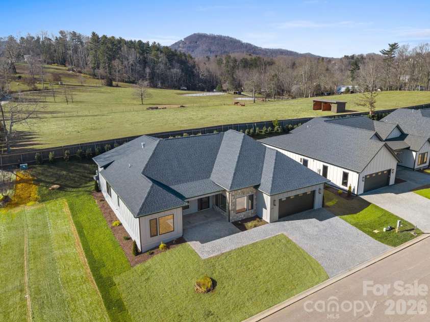 429 Big Hill Drive, Arden, NC 28704.  MLS# CAR4331235, YatesRealty ID 3031. 