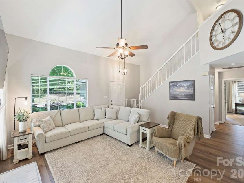 6000 Burnt Mill Run, Matthews, NC 28104.  MLS# CAR4389351, YatesRealty ID 30310. 
