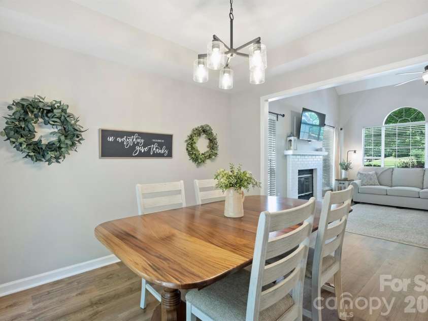 6000 Burnt Mill Run, Matthews, NC 28104.  MLS# CAR4389351, YatesRealty ID 30310. 