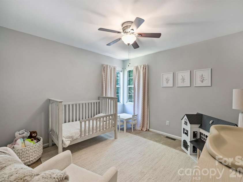 6000 Burnt Mill Run, Matthews, NC 28104.  MLS# CAR4389351, YatesRealty ID 30310. 