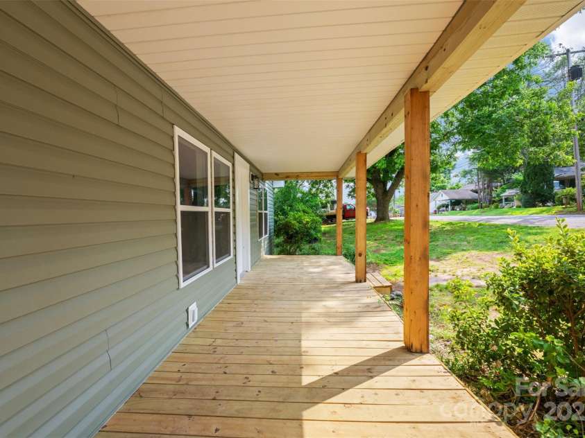 195 Ohio Street, Spindale, NC 28139.  MLS# CAR4266136, YatesRealty ID 30311. 