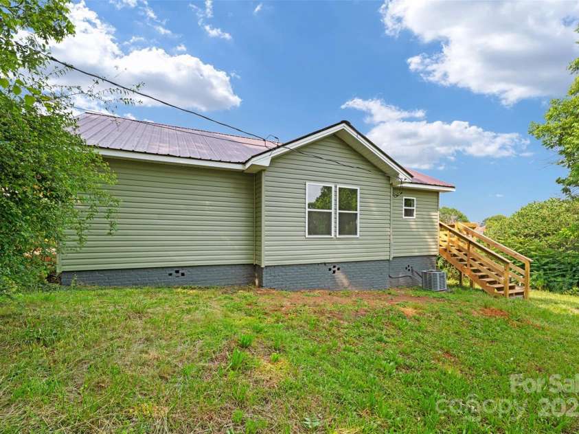 195 Ohio Street, Spindale, NC 28139.  MLS# CAR4266136, YatesRealty ID 30311. 