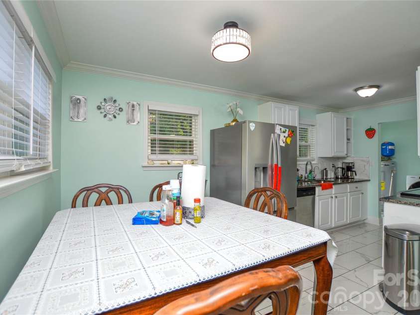 5514 Collins Street, Charlotte, NC 28269.  MLS# CAR4388555, YatesRealty ID 30311. 