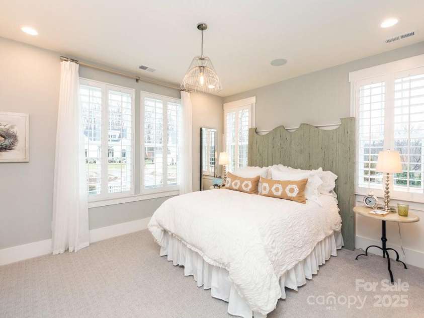 13213 Oak Farm Lane, Huntersville, NC 28078.  MLS# CAR4284047, YatesRealty ID 30312. 