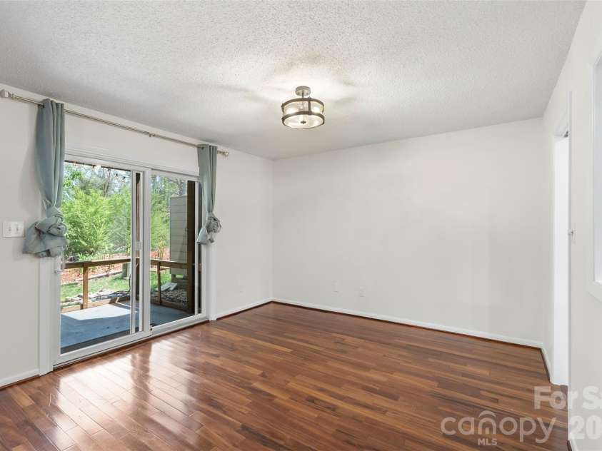 7619 Mariner Cove Drive, Cornelius, NC 28031.  MLS# CAR4357290, YatesRealty ID 30312. 