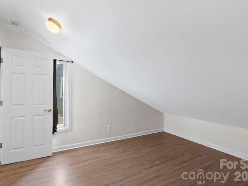 7619 Mariner Cove Drive, Cornelius, NC 28031.  MLS# CAR4357290, YatesRealty ID 30312. 