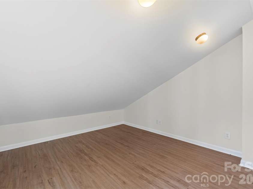 7619 Mariner Cove Drive, Cornelius, NC 28031.  MLS# CAR4357290, YatesRealty ID 30312. 