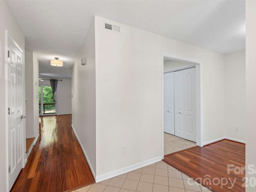 7619 Mariner Cove Drive, Cornelius, NC 28031.  MLS# CAR4357290, YatesRealty ID 30312. 