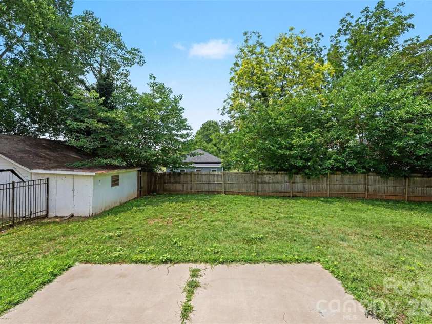 95 Central Avenue, China Grove, NC 28023.  MLS# CAR4393074, YatesRealty ID 30313. 
