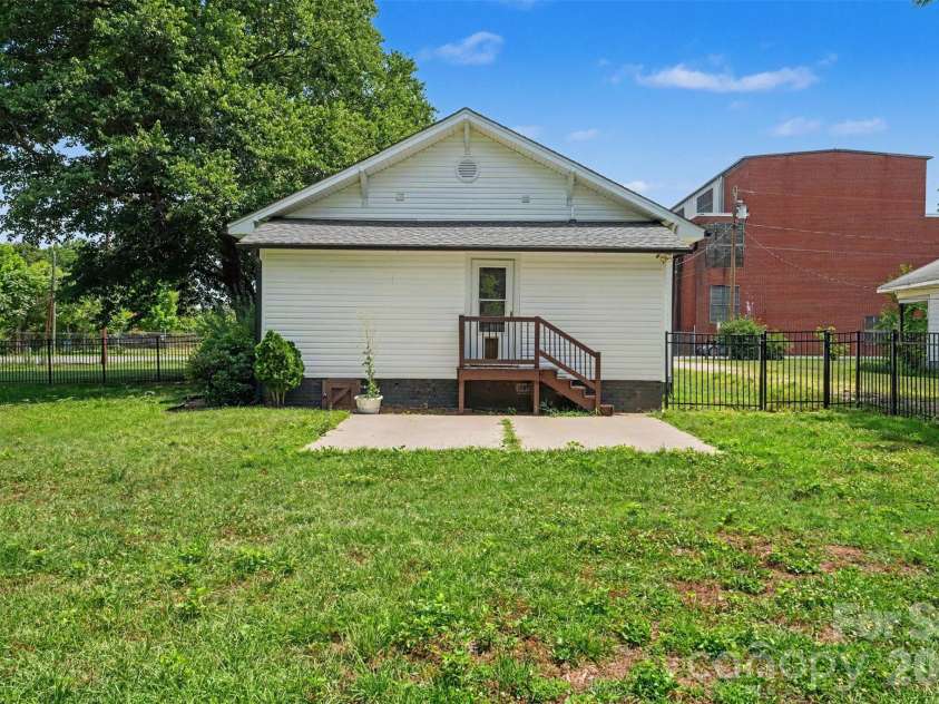 95 Central Avenue, China Grove, NC 28023.  MLS# CAR4393074, YatesRealty ID 30313. 