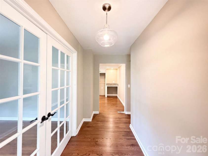 117 Robinson Avenue, Matthews, NC 28104.  MLS# CAR4422438, YatesRealty ID 30314. 
