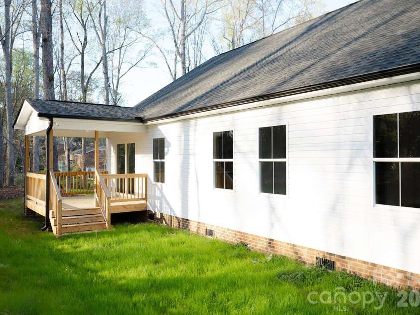 1254 Rainbow Circle, Catawba, SC 29704.  MLS# CAR4393205, YatesRealty ID 30315. 