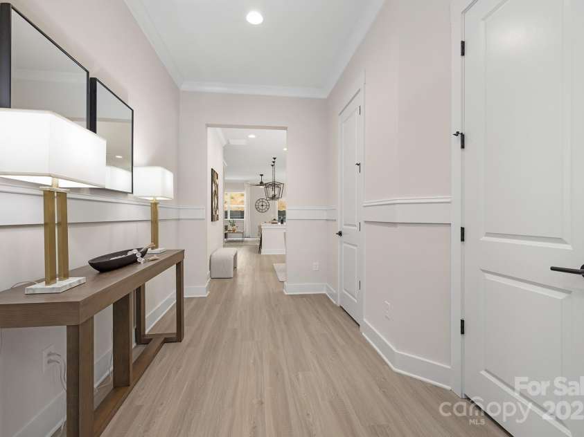 9024 Pleasant Ridge Road, Charlotte, NC 28215.  MLS# CAR4279152, YatesRealty ID 30315. 