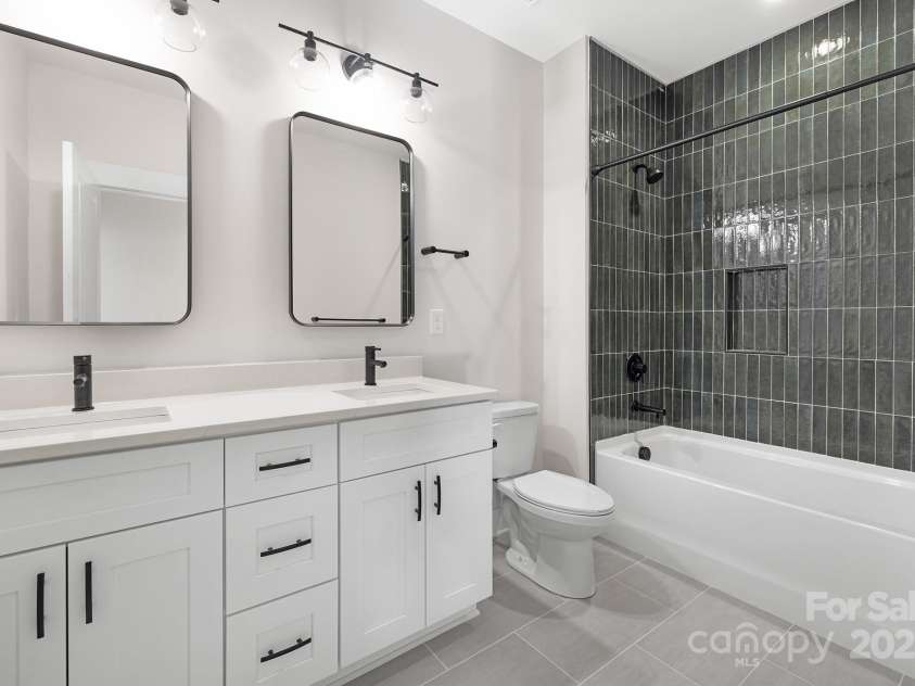 9024 Pleasant Ridge Road, Charlotte, NC 28215.  MLS# CAR4279152, YatesRealty ID 30315. 