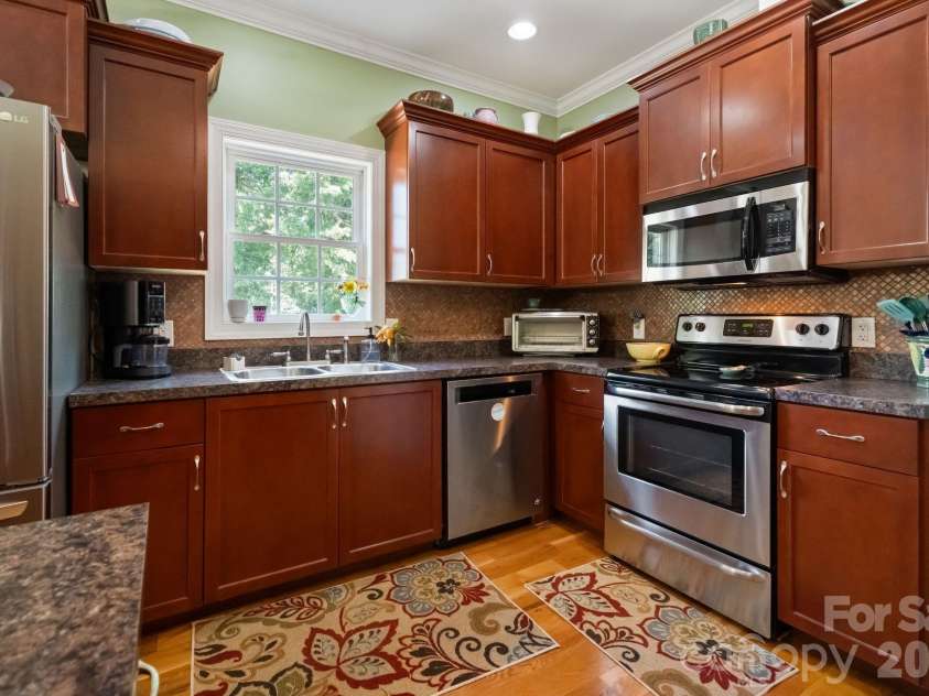 1621 Herbie Circle, Newton, NC 28658.  MLS# CAR4393224, YatesRealty ID 30316. 