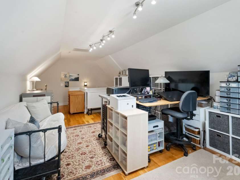 1621 Herbie Circle, Newton, NC 28658.  MLS# CAR4393224, YatesRealty ID 30316. 