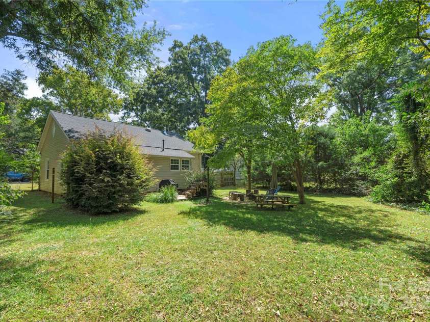 309 Frayser Street, Rock Hill, SC 29730.  MLS# CAR4276919, YatesRealty ID 30316. 