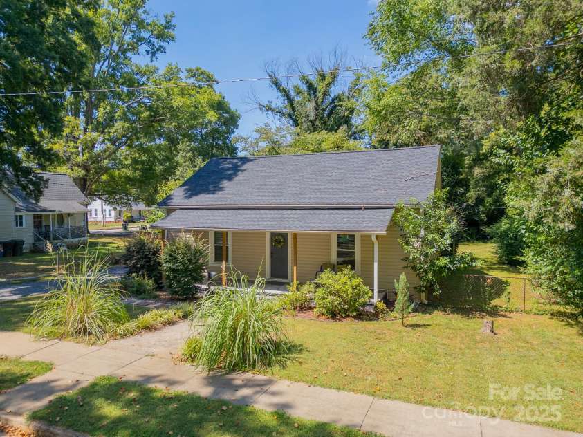 309 Frayser Street, Rock Hill, SC 29730.  MLS# CAR4276919, YatesRealty ID 30316. 
