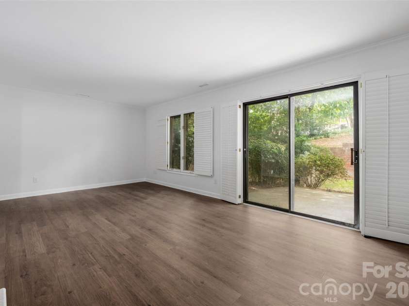 7226 Quail Meadow Lane, Charlotte, NC 28210.  MLS# CAR4391391, YatesRealty ID 30318. 