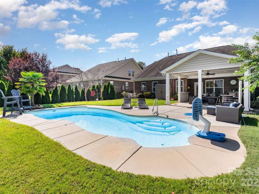 116 Kentmere Lane, Clover, SC 29710.  MLS# CAR4302737, YatesRealty ID 30320. 