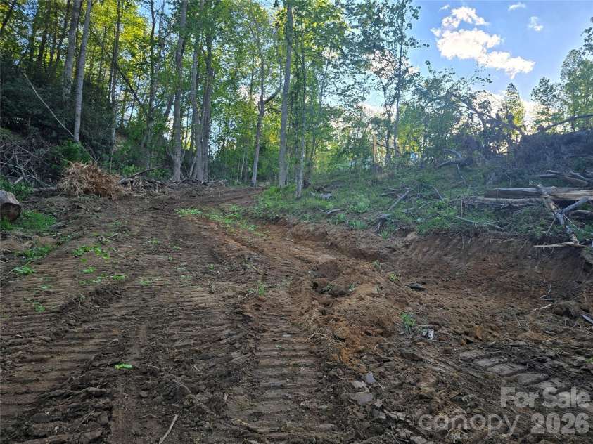 1480 Davis Mountain Road, Hendersonville, NC 28739.  MLS# CAR4390501, YatesRealty ID 30320. Road cut outs, multiple level homesites throughtout Parcel 2 and 3.  So many opportunities!