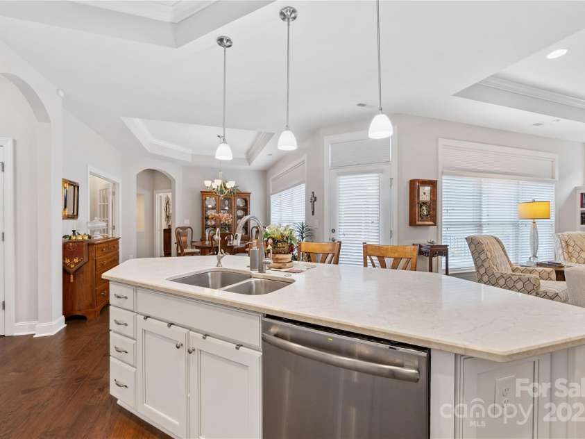 15012 Courtside Cove Lane, Cornelius, NC 28031.  MLS# CAR4286035, YatesRealty ID 30321. 