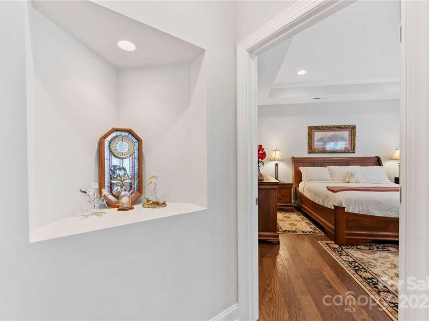 15012 Courtside Cove Lane, Cornelius, NC 28031.  MLS# CAR4286035, YatesRealty ID 30321. 