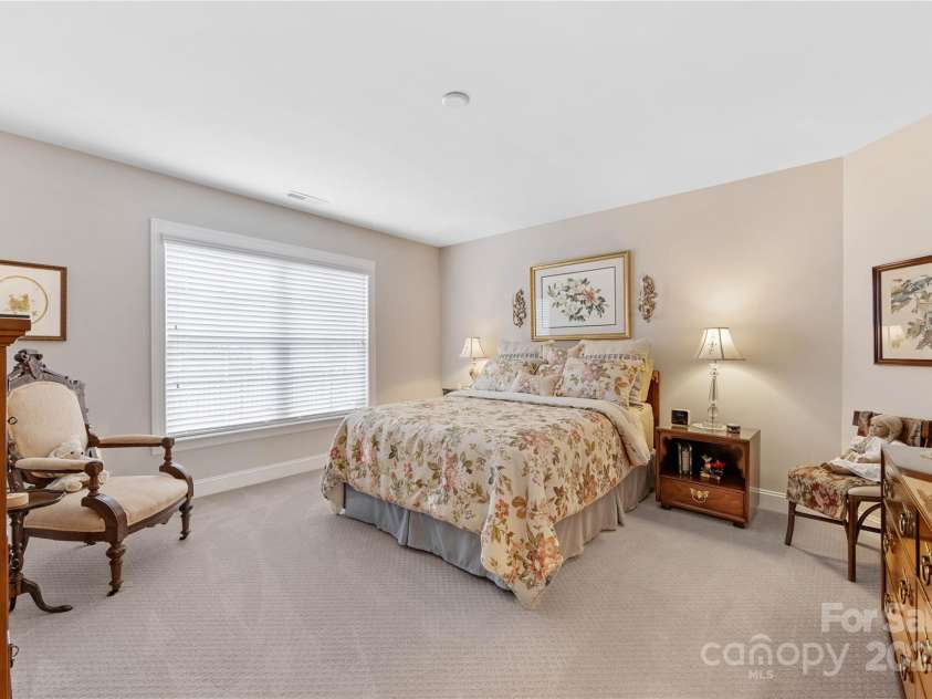 15012 Courtside Cove Lane, Cornelius, NC 28031.  MLS# CAR4286035, YatesRealty ID 30321. 